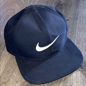 Nike Pro Dri-Fit Golf Hat